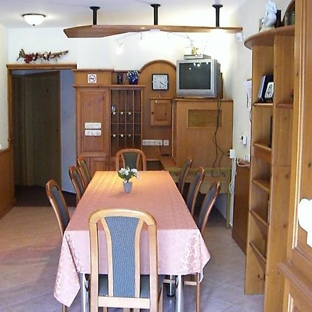 Hotel Napfürdő Vendégház à Mezőkövesd Extérieur photo