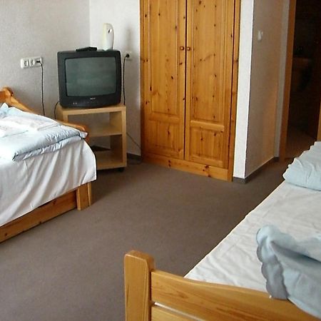 Hotel Napfürdő Vendégház à Mezőkövesd Extérieur photo