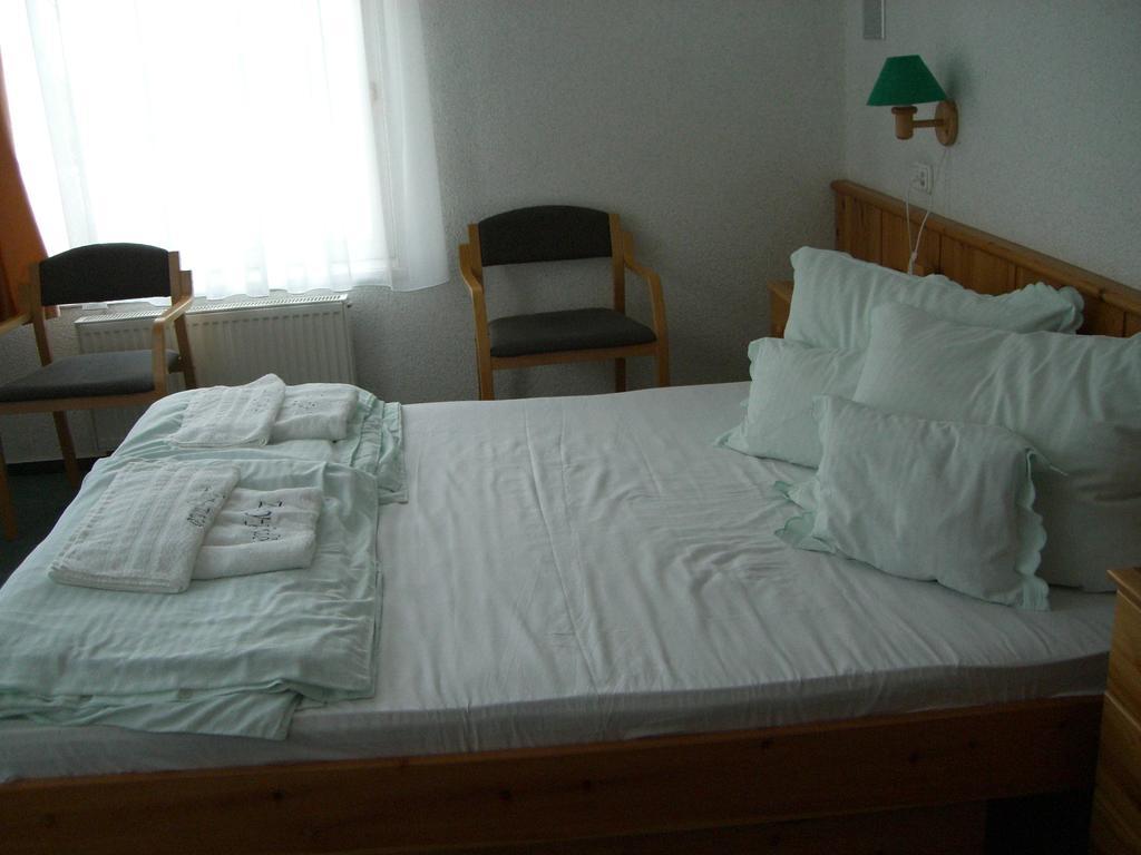 Hotel Napfürdő Vendégház à Mezőkövesd Extérieur photo