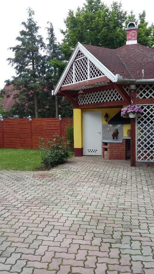 Hotel Napfürdő Vendégház à Mezőkövesd Extérieur photo
