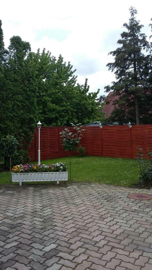 Hotel Napfürdő Vendégház à Mezőkövesd Extérieur photo